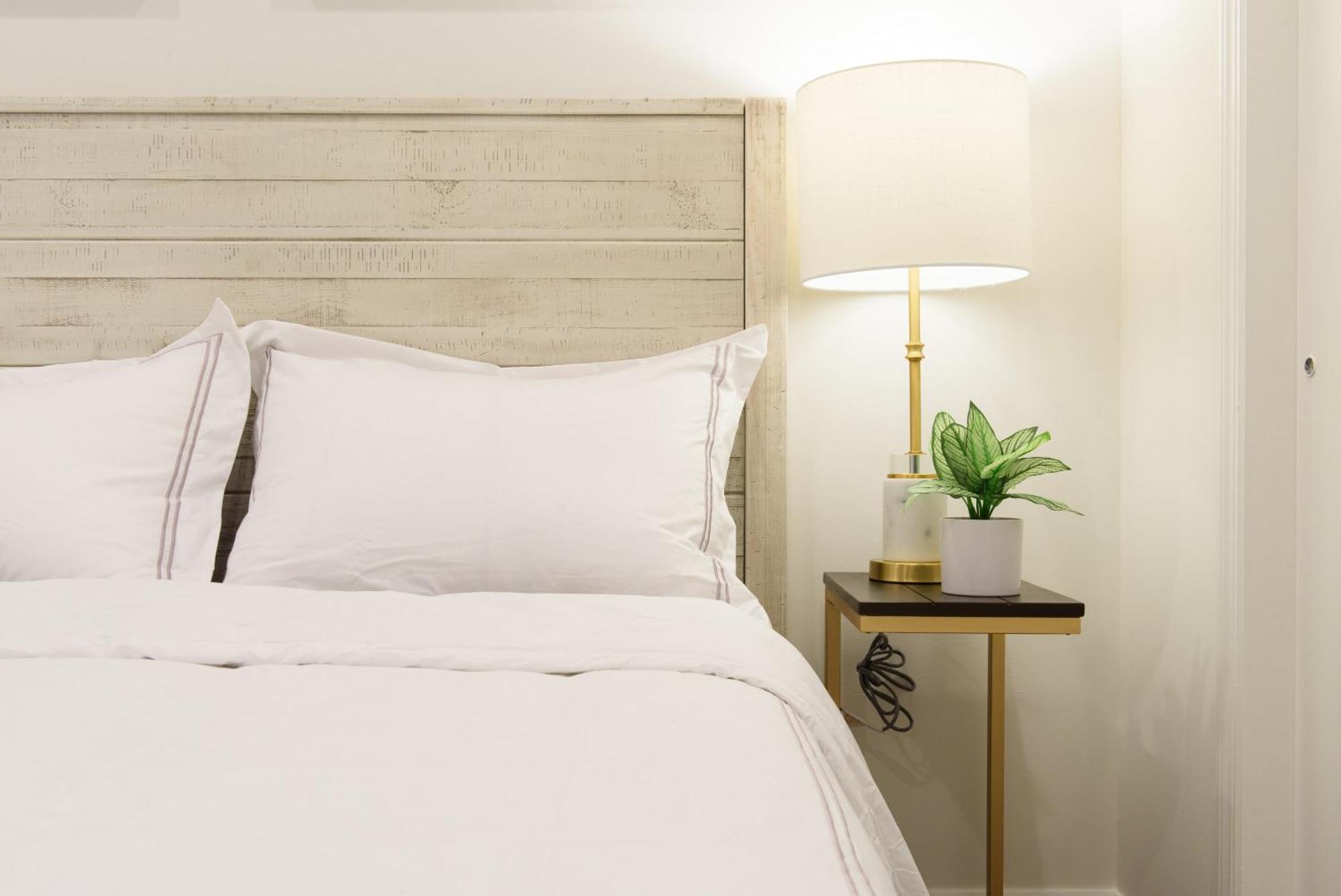 Appartement 69-2b Prime Lower East Brand New 1br *