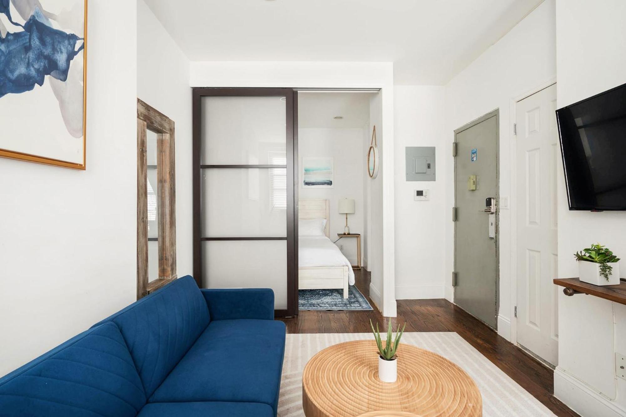 Appartement 69-2b Prime Lower East Brand New 1br *